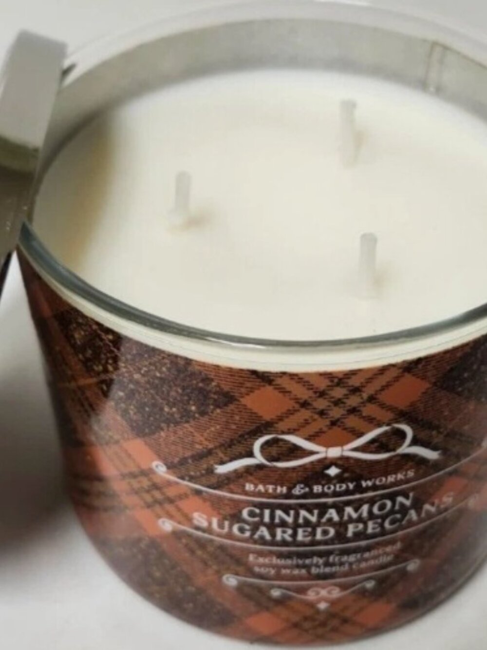 BATH & BODY WORKS Cinnamon Sugared Pecans 3 Wick Candle Soy Wax Blend 14.5oz - Picture 3 of 7